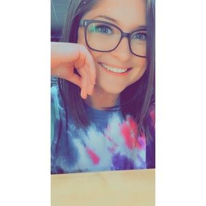 Meet your Posher, Megan